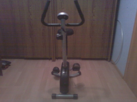 Продам велотренажер HouseFit, фотография 3