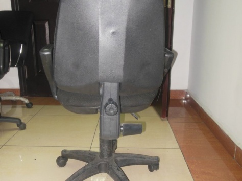 Офисные кресла, фотография 3