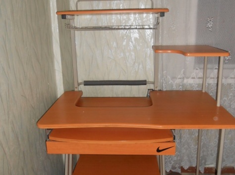 Продам стол компьютерный, фотография 1