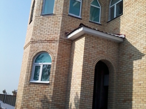 ПРОДАЕТСЯ 2-х этажный, благоустроенный, кирпичный коттедж, фотография 1