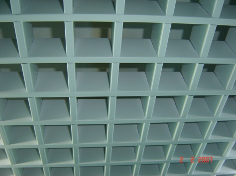 Подвесные алюминиевые потолки,террасная доска,искусственный газон, фотография 3