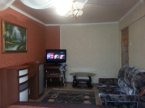 1ком посуточно квартира в Атырау, ул Азаттык 99а (около пл.электроники), фотография 2