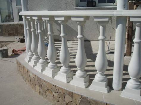 ДЕКОРАТИВНЫЕ КАМНИ, БРУСЧАТКА, ТРОТУАРНЫЕ ПЛИТКИ, БАЛЯСИНЫ, ПЕРИЛЫ, КОЛОННЫ, БОРДЮРЫ, фотография 10