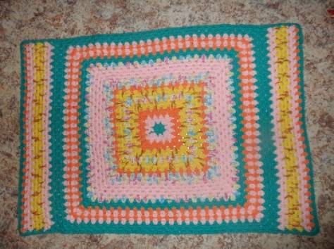 Вязанный коврик для малышат, фотография 1