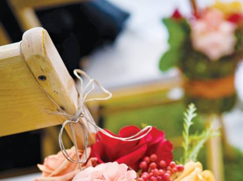 Бутоньерки и свадебные букеты для прекрасных пар, фотография 5