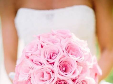 Бутоньерки и свадебные букеты для прекрасных пар, фотография 6