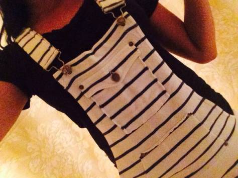 Комбинезон красивый от известной марки 