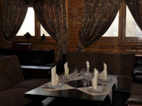 Срочно требуются официанты в гостевой дом 