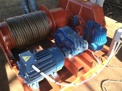 Лебедка маневровая электрическая ЛМ-3,2 с тросом, фотография 3