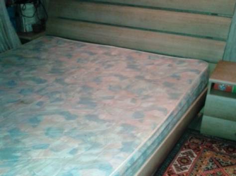 двухспальная кровать, фотография 1