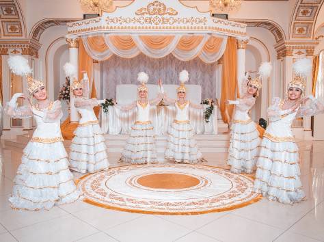 Вывод невесты с круглым Акжолом в Астане, фотография 3