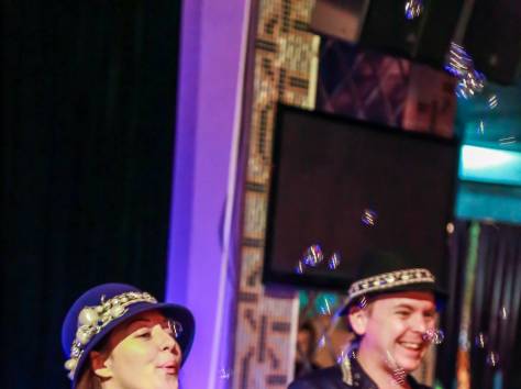 Шоу гигантских мыльных пузырей, фотография 1