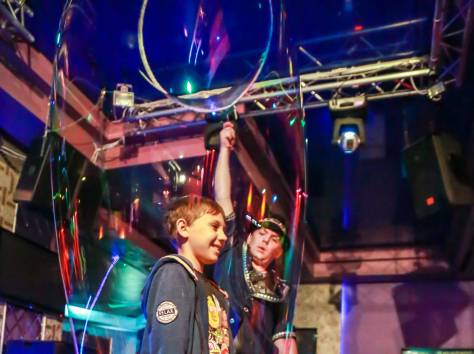 Шоу гигантских мыльных пузырей, фотография 10