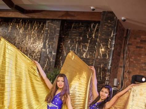 Восточный танец с крыльями, фотография 5