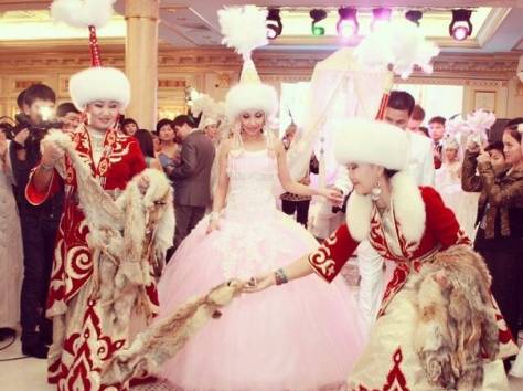 Театрализованный вывод невесты на кыз узату (проводы), фотография 3