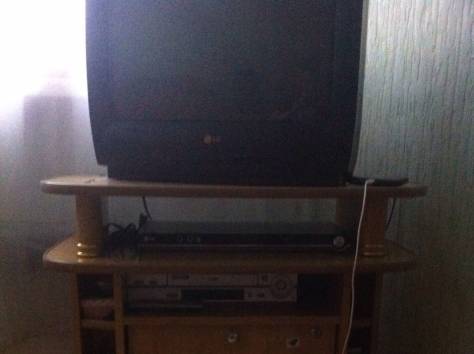 Продам 2 телевизора с подставкой , фотография 1