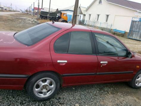 NISSAN PRIMERA 1995г, фотография 2