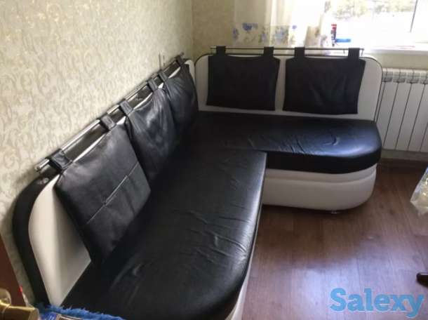 Кухонный угловой диван, фотография 1