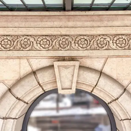 Изготавливаем травертиновое обрамление окон и арки из мрамора, гранита, травертина. Опыт 20 лет, фотография 4