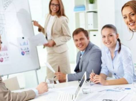 Грамотные специалисты требуются в офис.	, фотография 1