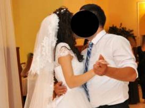 Продаю свадебное платье с элементами испанского кружева, фотография 2