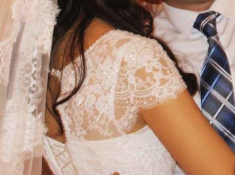 Продаю свадебное платье с элементами испанского кружева, фотография 3