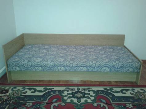 Продам продается б/у двухспальняя кровать, фотография 1