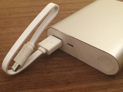 Аккумулятор для телефона Xiaomi на 10400 mAh - серебро, фотография 5