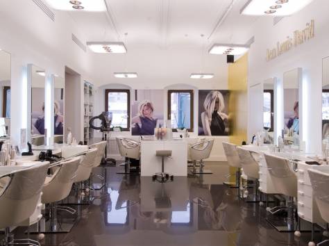 Требуются дамские мастера, фотография 1