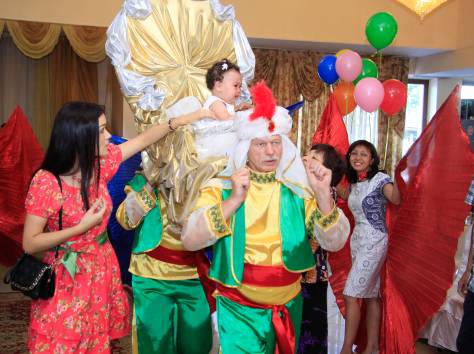 трон с сопровождением, фотография 7