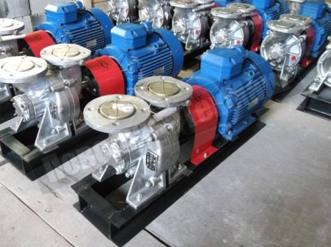 Запорная арматура, насосы, резервуары, фотография 4