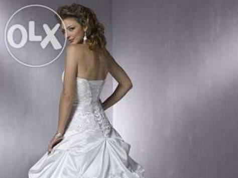 Шикарное новое свадебное платье, фотография 2