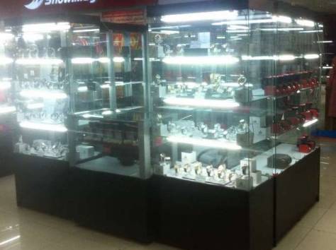 Витрина островок СРОЧНО, фотография 2