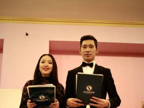 Ведущая соведущая на казахском языке , фотография 1