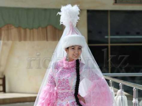 Казахские национальные платья, фотография 1