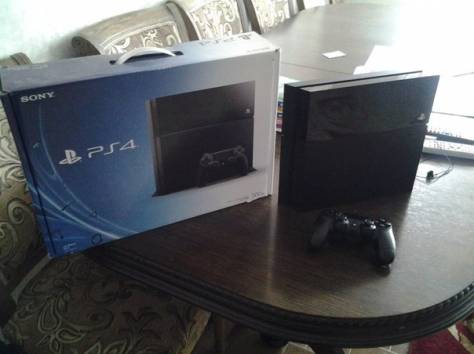 Продам срочно Sony PlayStation 4, фотография 1