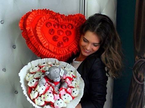 Букет из мягких игрушек + подарок подушка-сердце, фотография 2