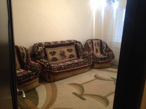 сдам 2х комнатную квартиру на длительный срок, Аксай 4 ул. Момушулы ул. Улыкбека (Домастройтельное), фотография 1