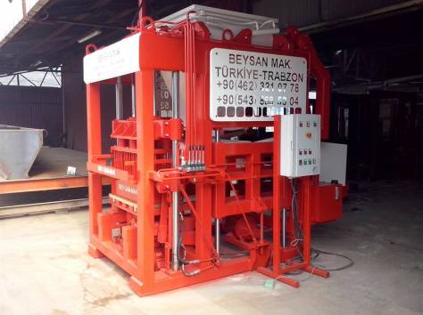 Шлакоблочный станок, фотография 1