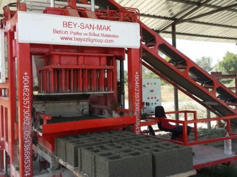 Станок для производства шлакоблоков, фотография 1