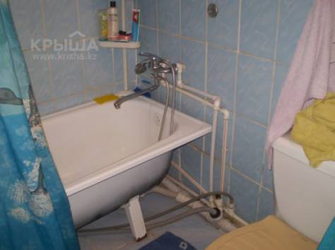 продам 1 ком квартиру на 5этаже в пришахтинске 20500$, фотография 2