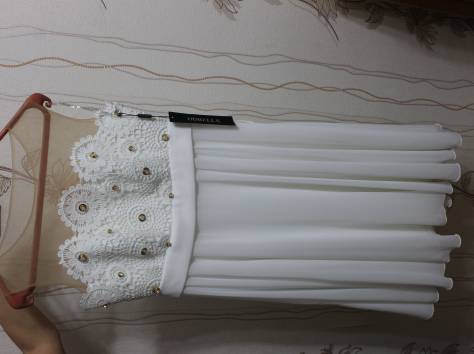 Продаю платья, фотография 1