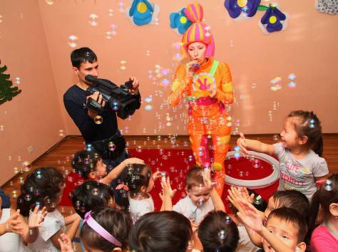 шоу мыльных пузырей в астане, фотография 2