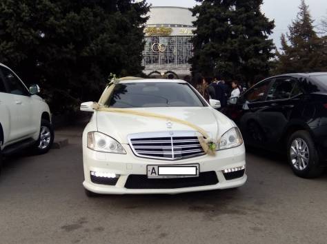 Лимузины,мерседесы S класса,крайслеры 300С и джипы Lexus LX-470 с водителем., фотография 6