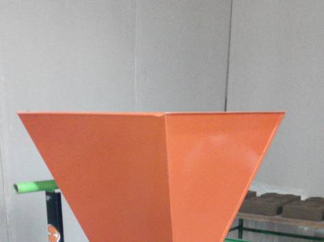  Станок для изготовления лего кирпича, фотография 2