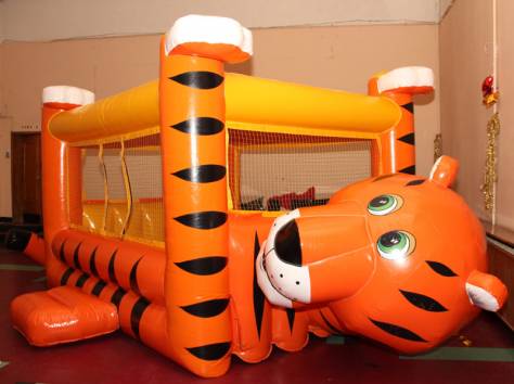 надувные аттракционы, фотография 1