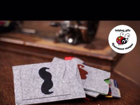 Чехол с усами для телефона ручной работы. , фотография 1