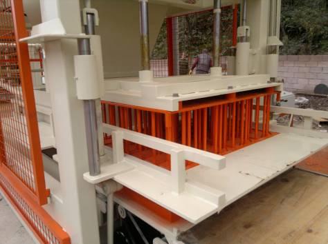 Шлакоблочный станок, фотография 2