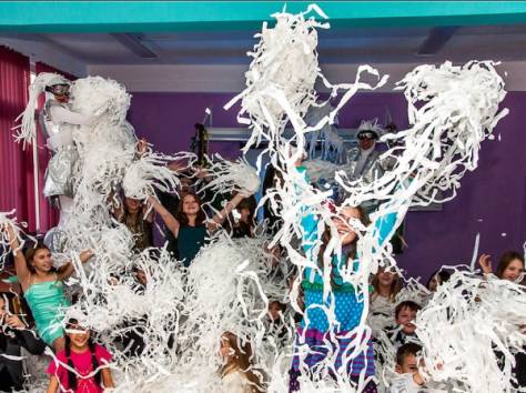 бумажное шоу, фотография 3