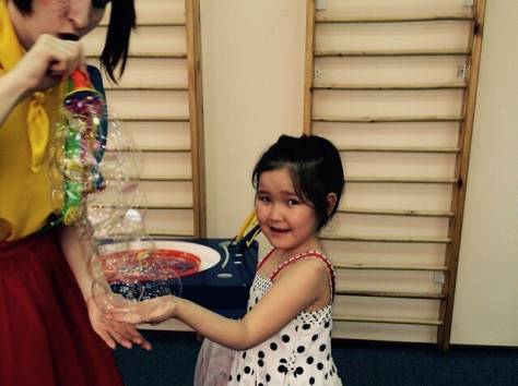 шоу мыльных пузырей в астане, фотография 5